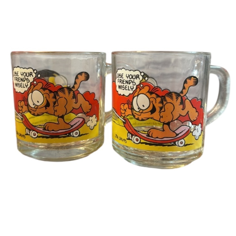 Set of 2 1978 McDonald’s Garfield Glass Mugs